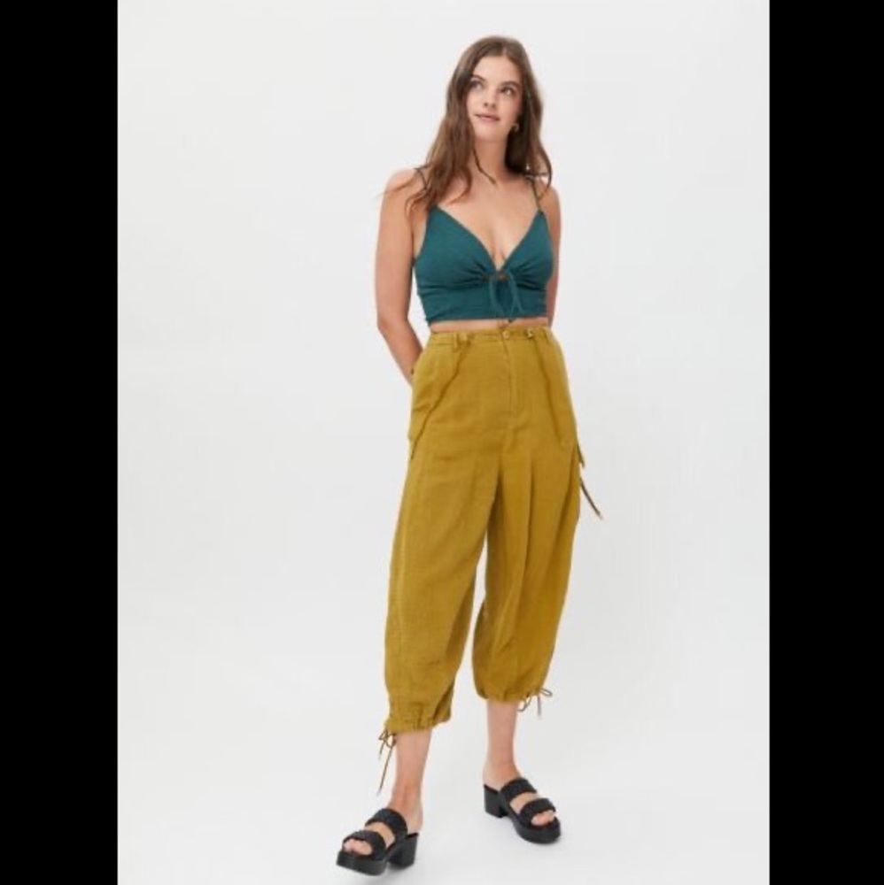 UO Jasmine High-Waisted Pant Olive